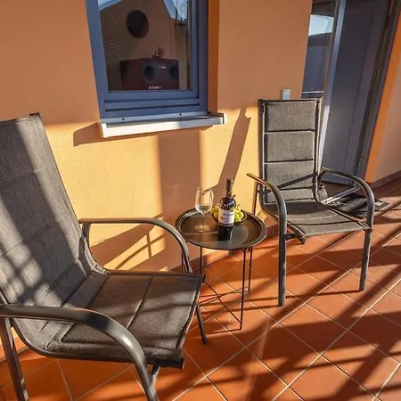 Apartamento - 4 Personen, Wlan, Waschmaschine Pirna