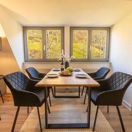 - 4 Personen, Wlan, Waschmaschine *