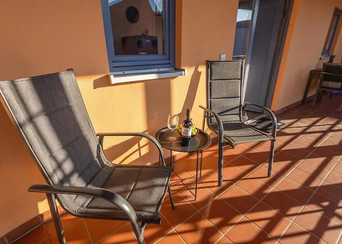 Апартаменты - 4 Personen, Wlan, Waschmaschine Пирна